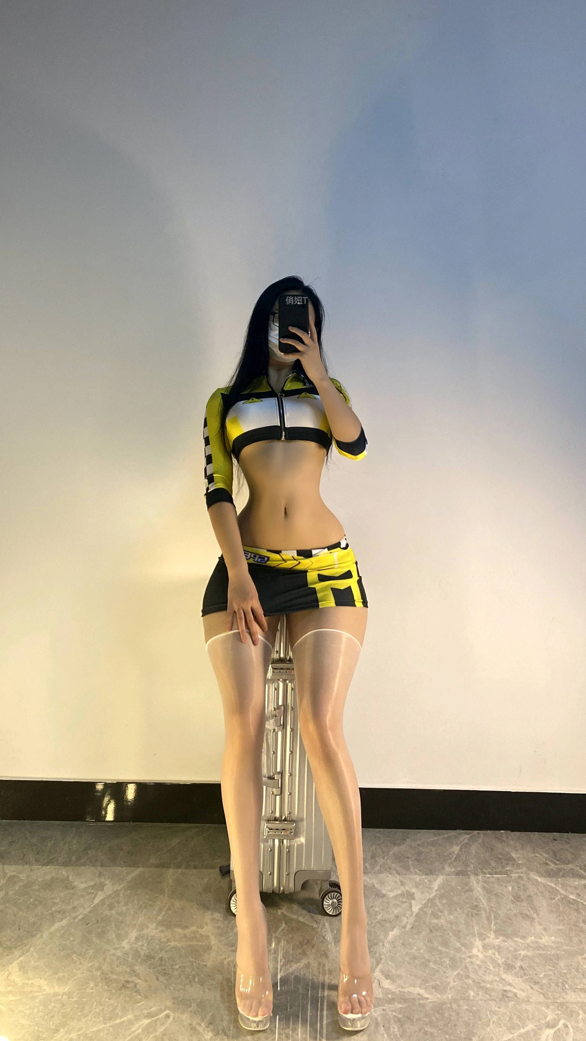 俏妞qiaoniuTT – NO.052 飙车选手 0