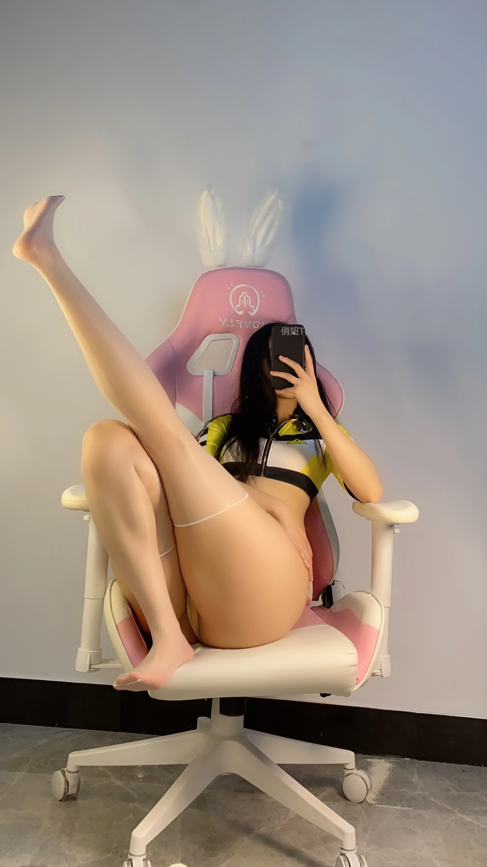俏妞qiaoniuTT – NO.052 飙车选手 1